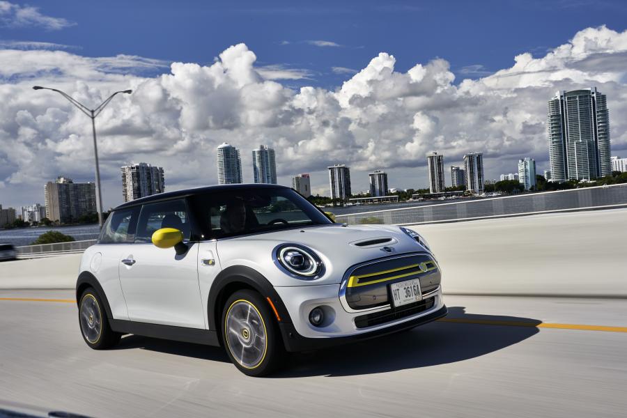  Mini Cooper SE (F56) 2020 года  (NA) (фото 43 из 342)